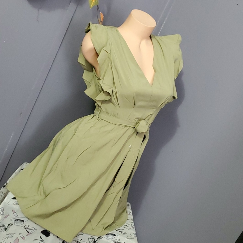 CLEARANCE FINAL PRICE Stunning Khaki Super Cute Tie Front Dress - Picture 3 of 8